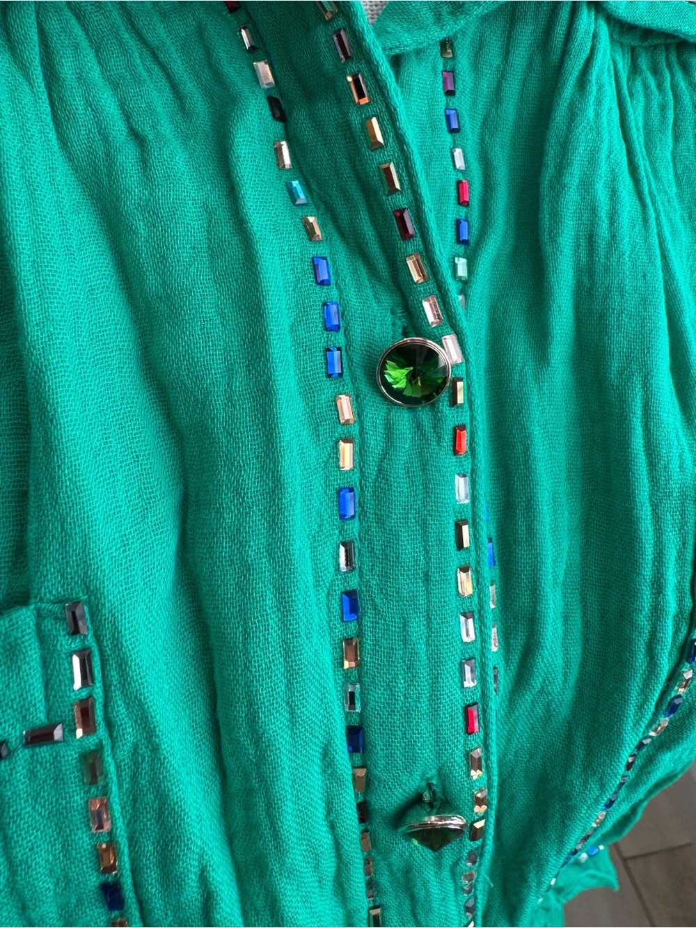 Like New! QUEEN OF SPARKLES Green Gauze Rhinestone Trim Button-Down Short Set